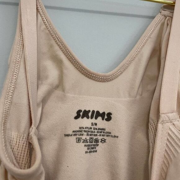 NWOT Skims Seamless Sculpt Brief Bodysuit S/M - Picture 3 of 4